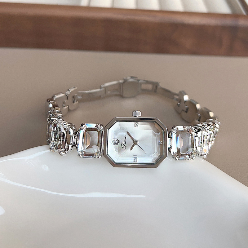 Luxury Watch White - UTHAI женские часы для девочек наручные