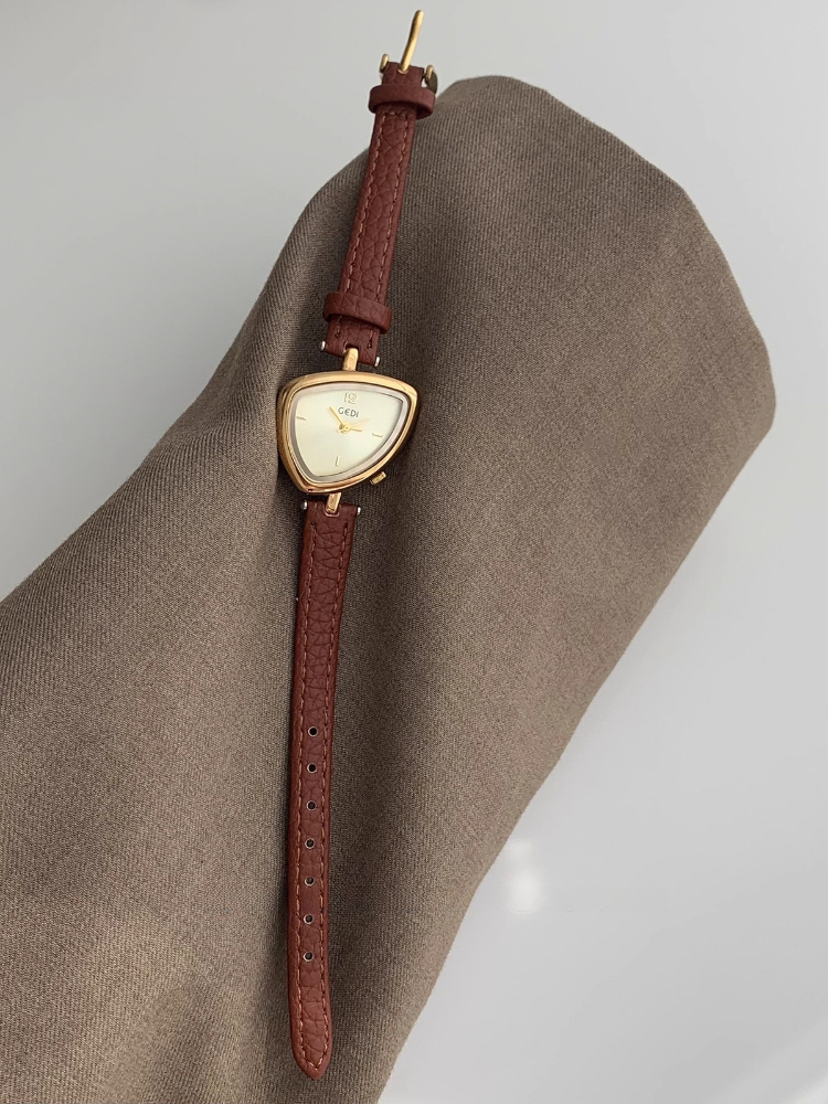 Женские кварцевые часы, просты – обзор и цена Watch Triangle Luxury
